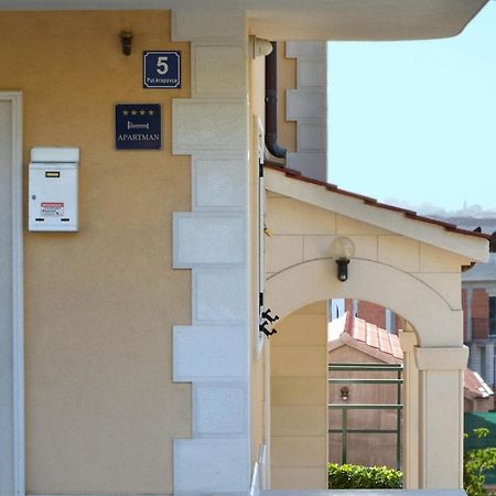 Apartmani Adela Solin Exterior photo
